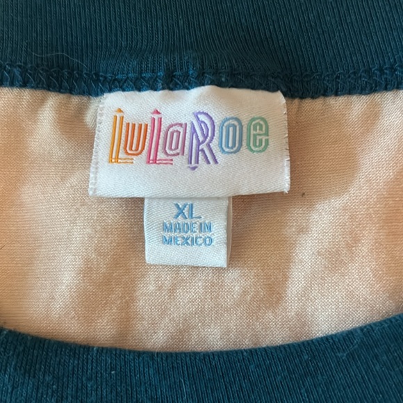 Peach with turq blue edging. “Be Kind” Liv T BOGO! - Picture 4 of 6